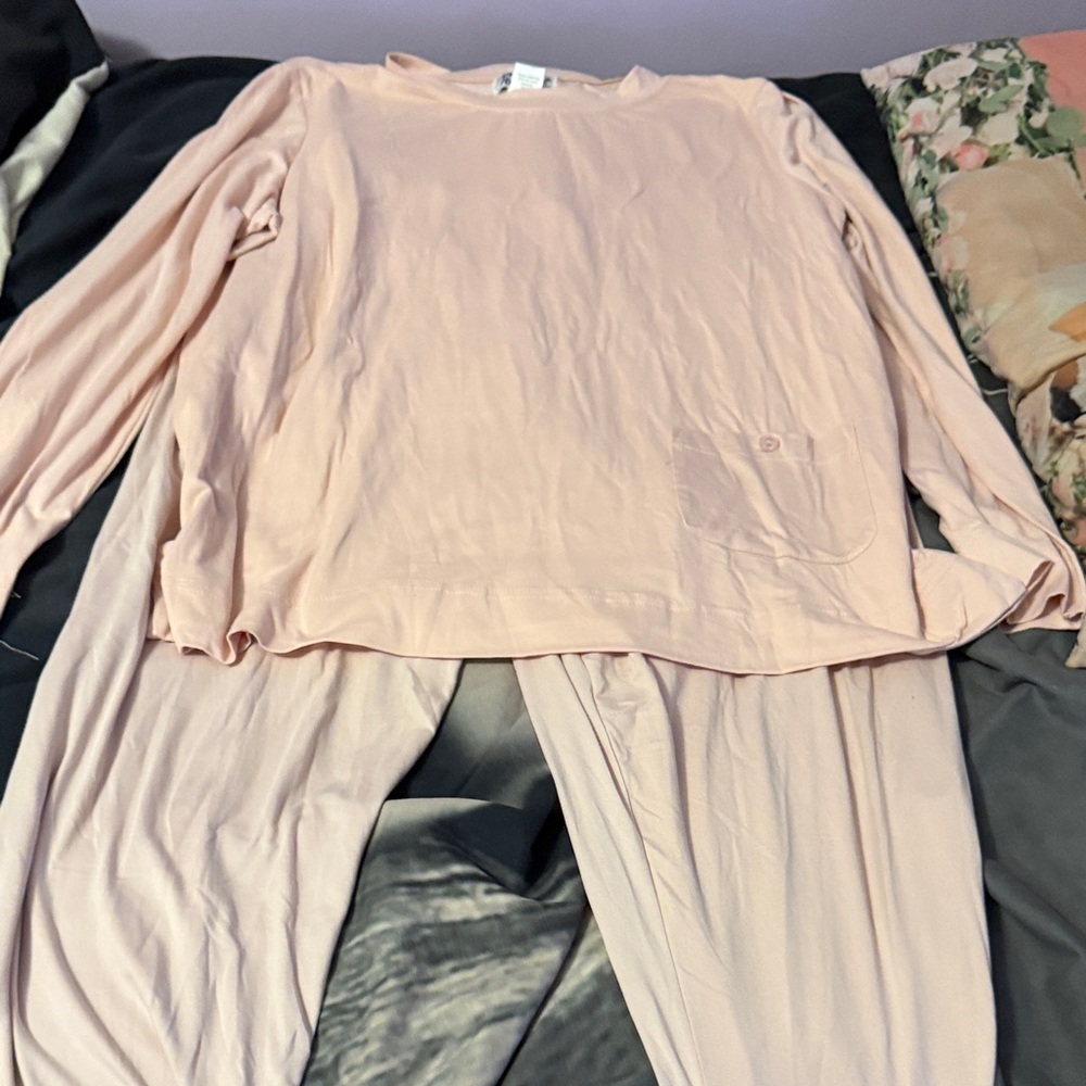 Anthony Richards Women's Pajama Set - Light Pink